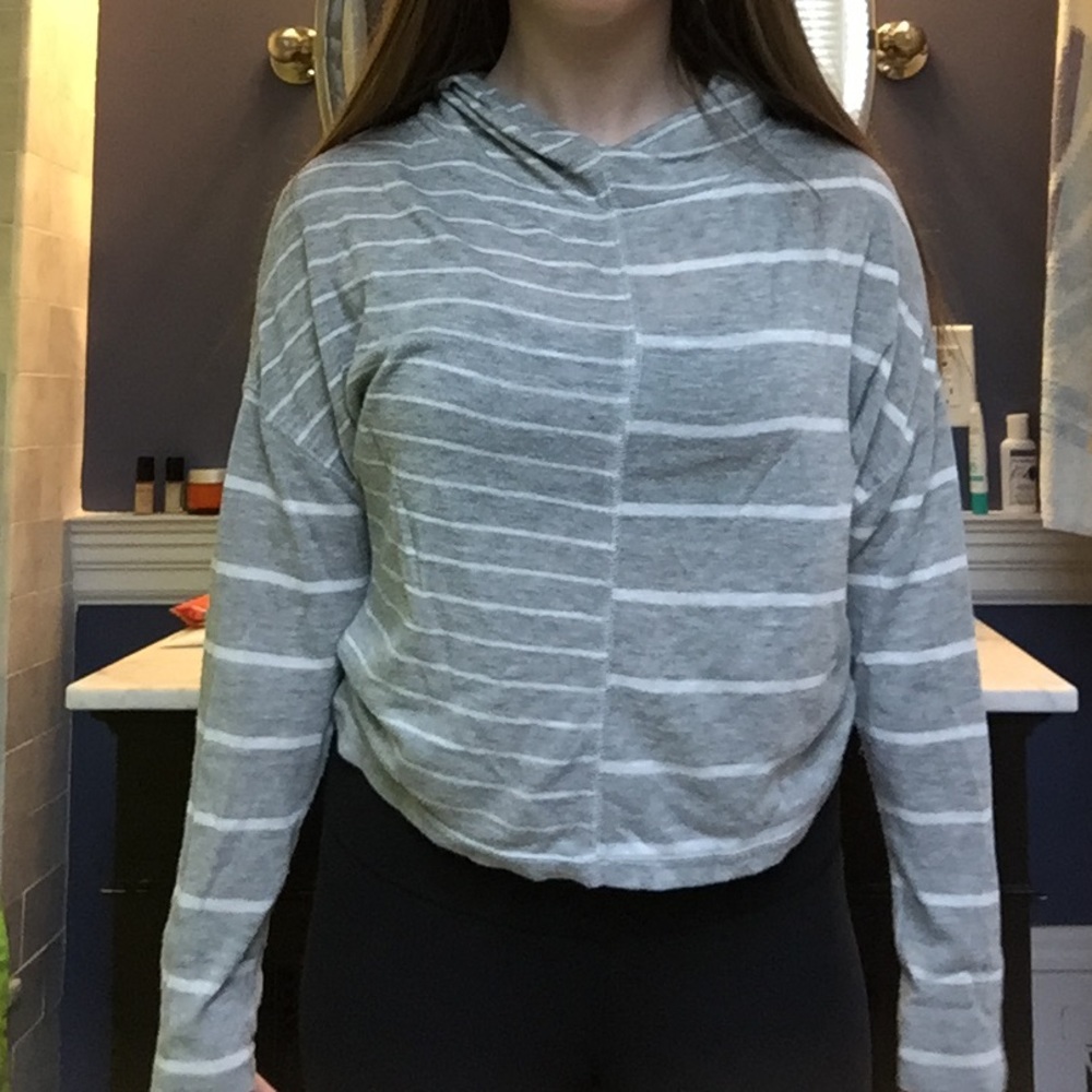 Cropped hoodie